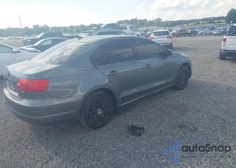 2014 Volkswagen Jetta 1.8T Se z USA, uszkodzony, nr VIN 3VWD17AJ3EM249215